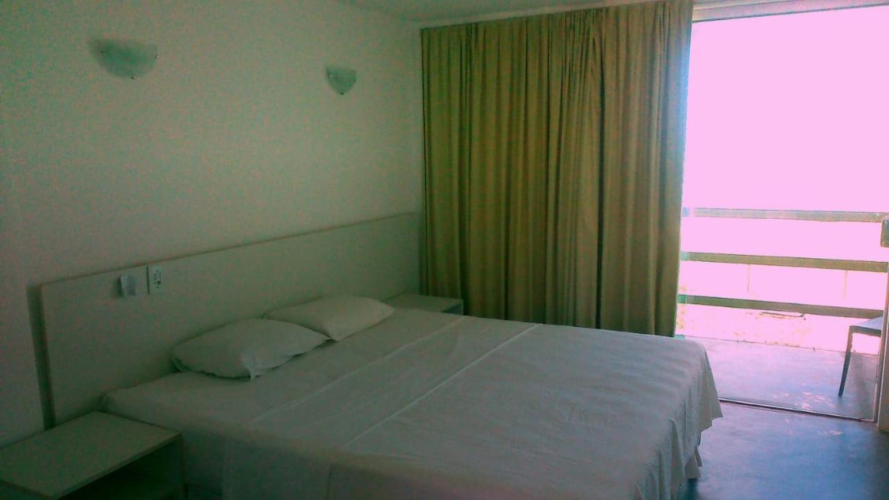 Hotel Ponta De Pedras Pontas de Pedra Экстерьер фото